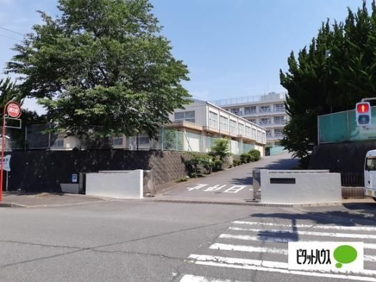 【周辺】　富士市立岳陽中学校：1625m