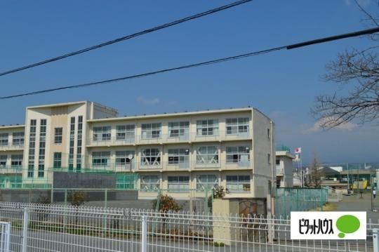 【周辺】　富士市立吉原第一中学校：1009m