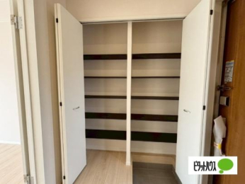 �@-